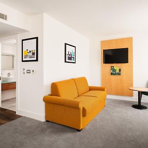 Premium King Room Mobility accessible